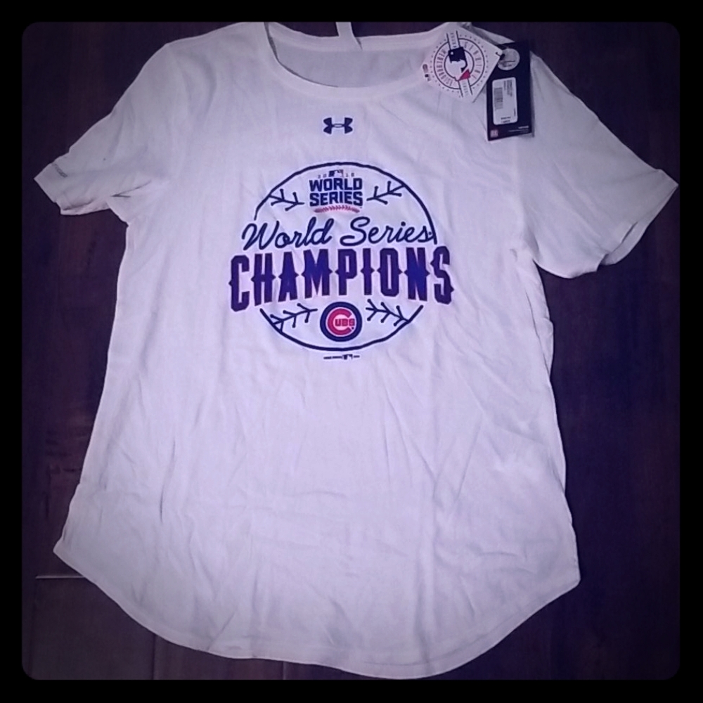 NWT Chicago Cubs World Series Champions Tee ladies